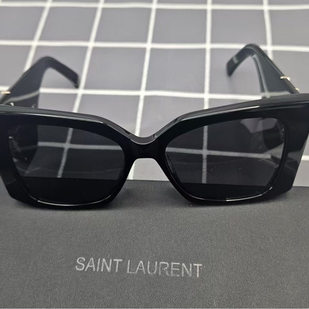 Yves Saint Laurent Black Sunglasses with Gold Logo - Picture 2 of 6